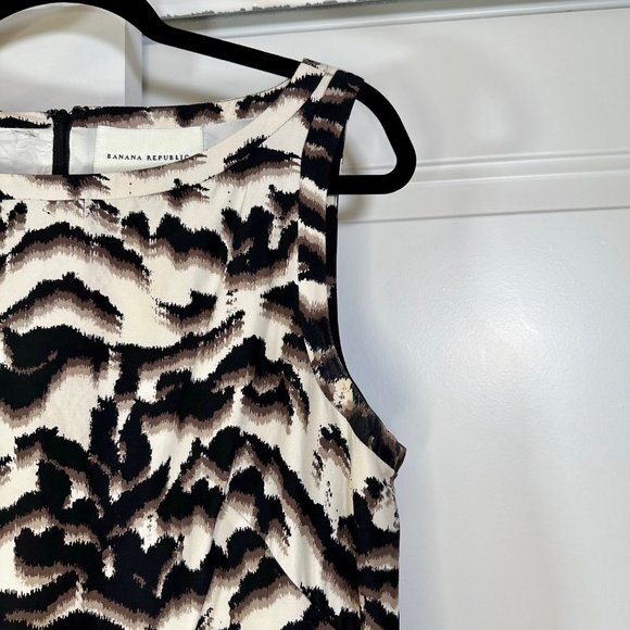 Banana Republic Animal Print Classic Sheath Sleeveless Dress 12 - Picture 7 of 12
